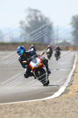 media/Sep-20-2025-TrackDaz (Sat) [[27f0cde673]]/B Group/220pm (Turn 9)/